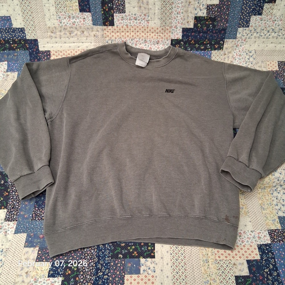 Vintage Nike Sweatshirt Size Large Gray Crew Neck Spell Out Logo Y2K